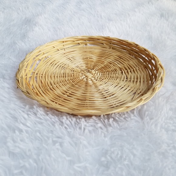 New! Straw Paper Plate Holder - Picture 3 of 10